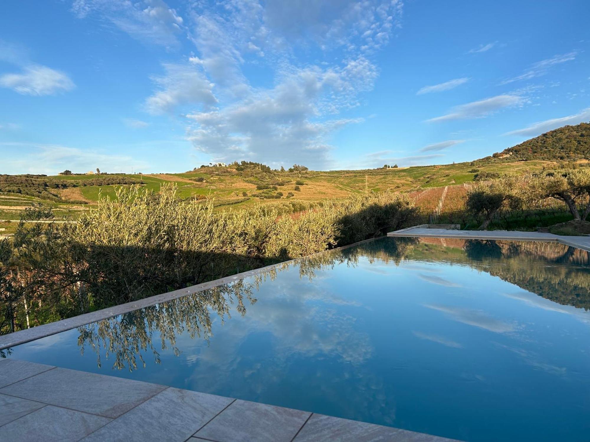 Chalet Tenuta Lacco Furnari Εξωτερικό φωτογραφία