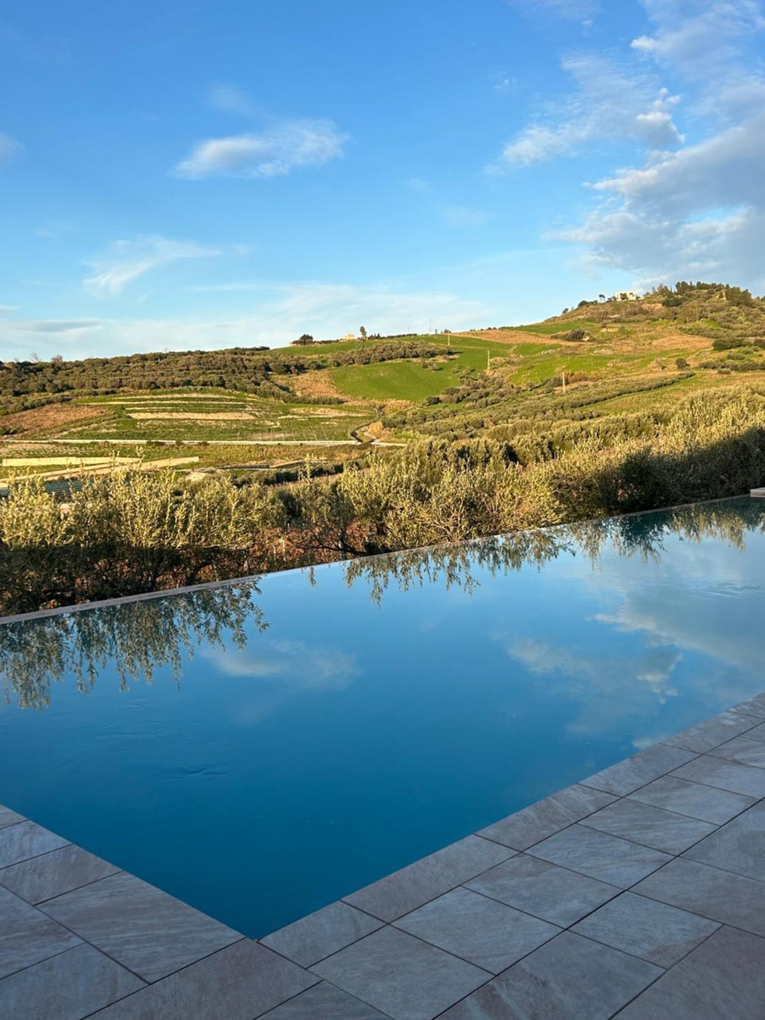 Chalet Tenuta Lacco Furnari Εξωτερικό φωτογραφία